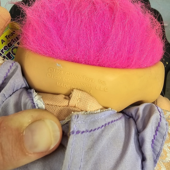 Treasure Trolls Cuddle Tots 1st Edition Yazzi - Picture 8 of 11